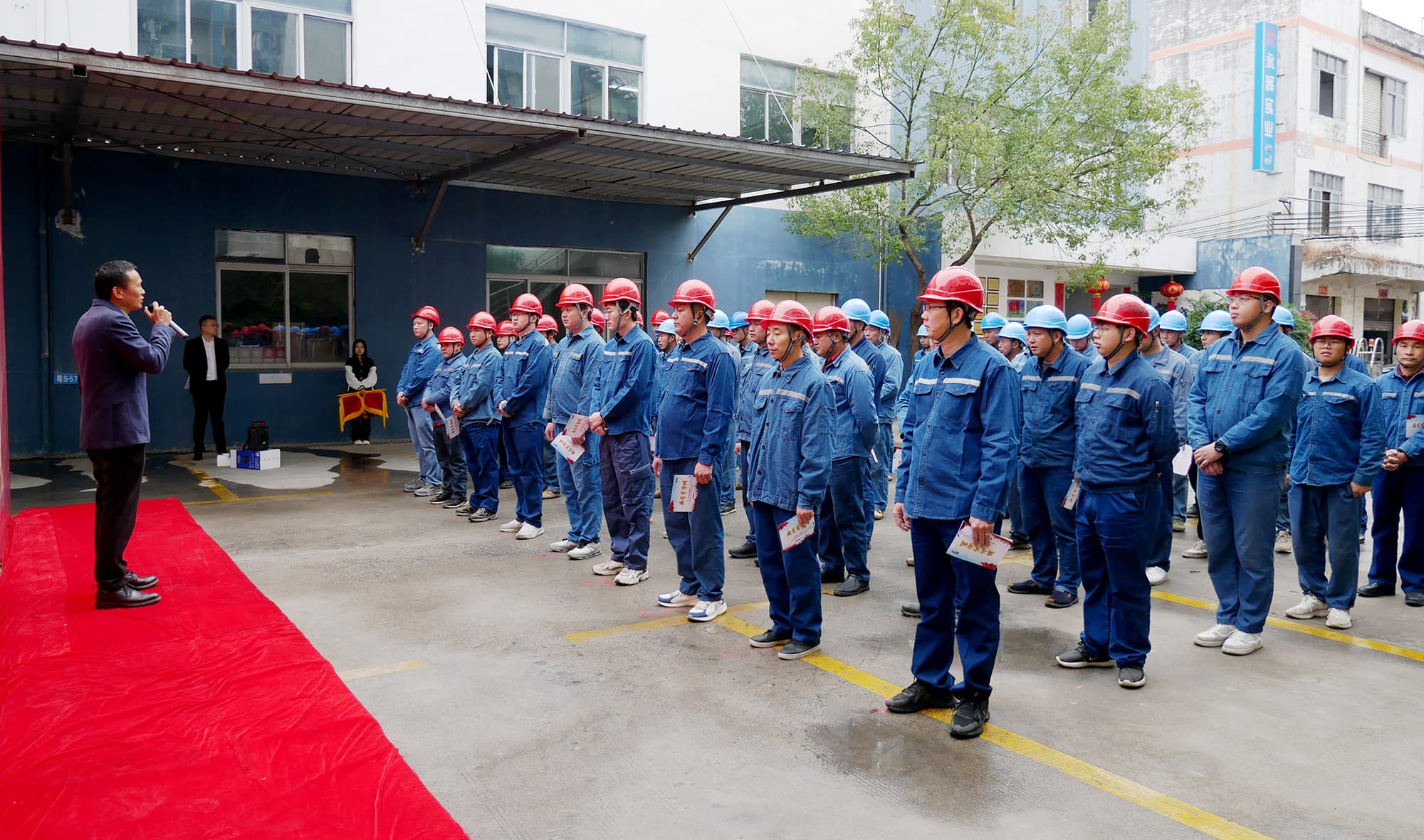 昊陽董事長涂建華先生發(fā)表致辭